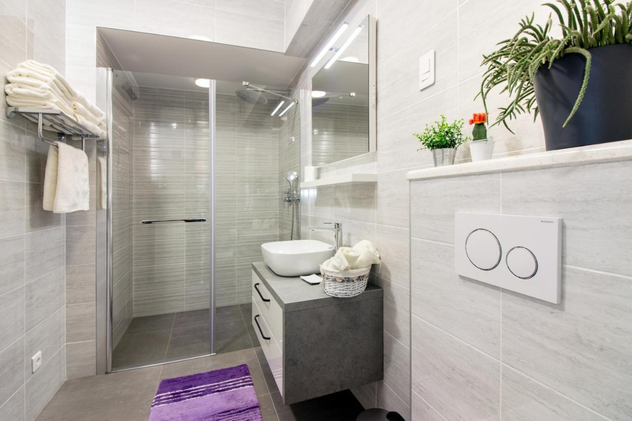 Utopia Apartments สปลิท ภายนอก รูปภาพ