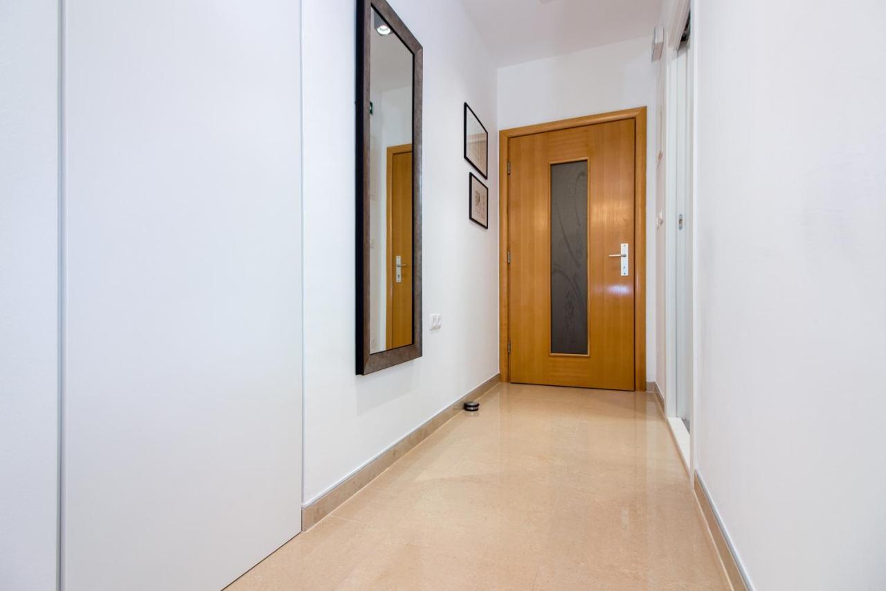 Utopia Apartments สปลิท ภายนอก รูปภาพ