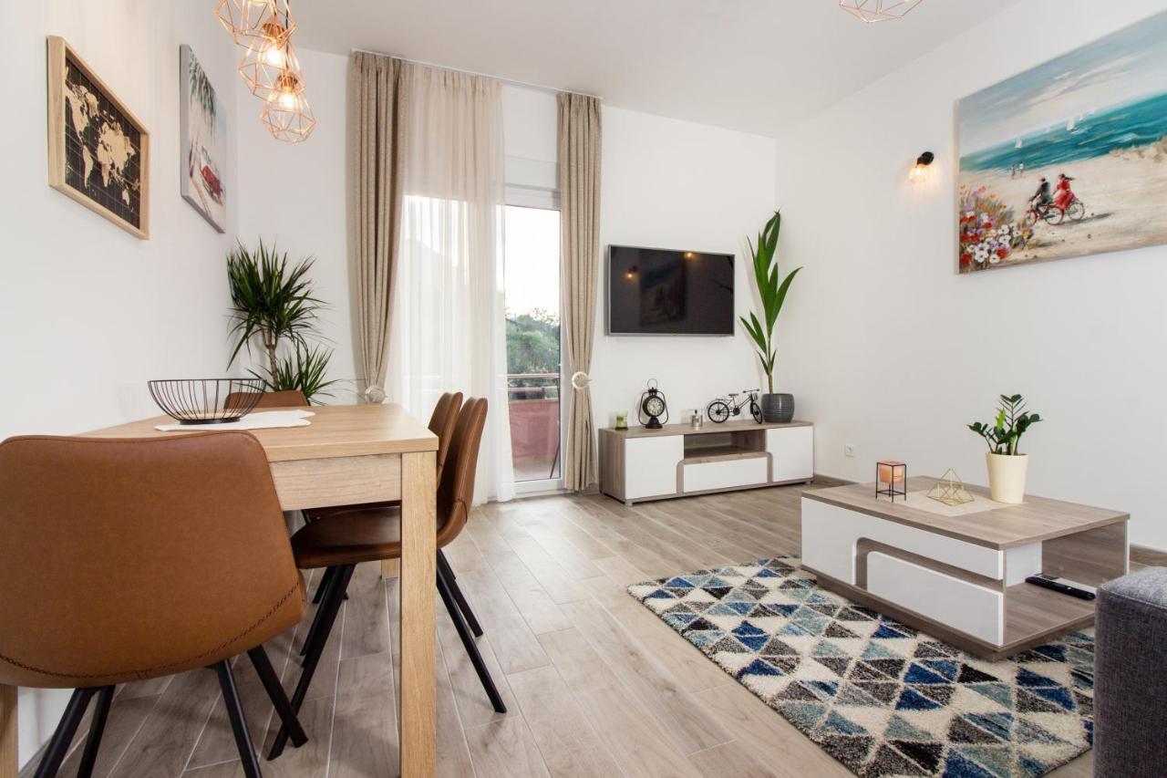 Utopia Apartments สปลิท ภายนอก รูปภาพ