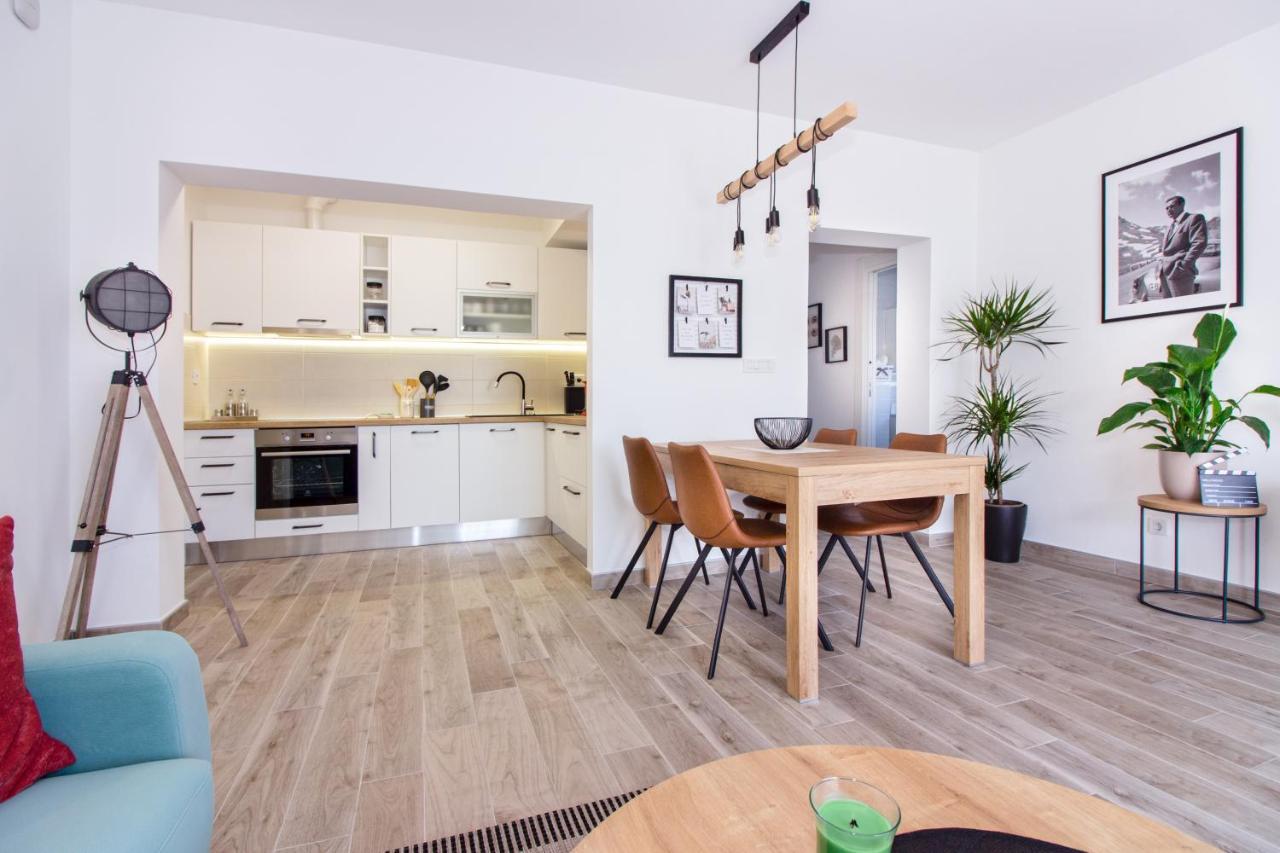 Utopia Apartments สปลิท ภายนอก รูปภาพ